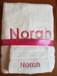 handdoek borduren met naam, naam borduren